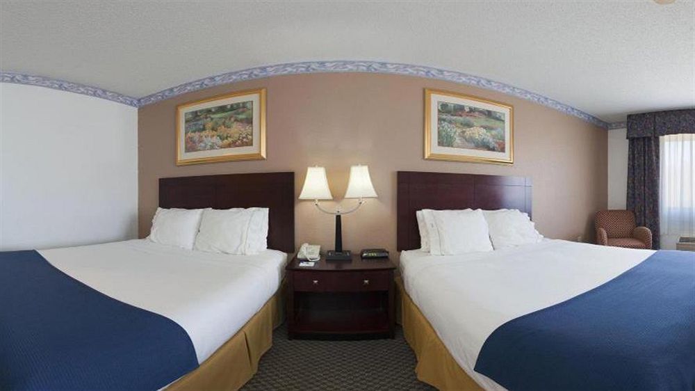 La Quinta Inn And Suites By Wyndham Elkhart Esterno foto