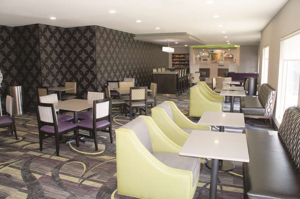 La Quinta Inn And Suites By Wyndham Elkhart Ristorante foto