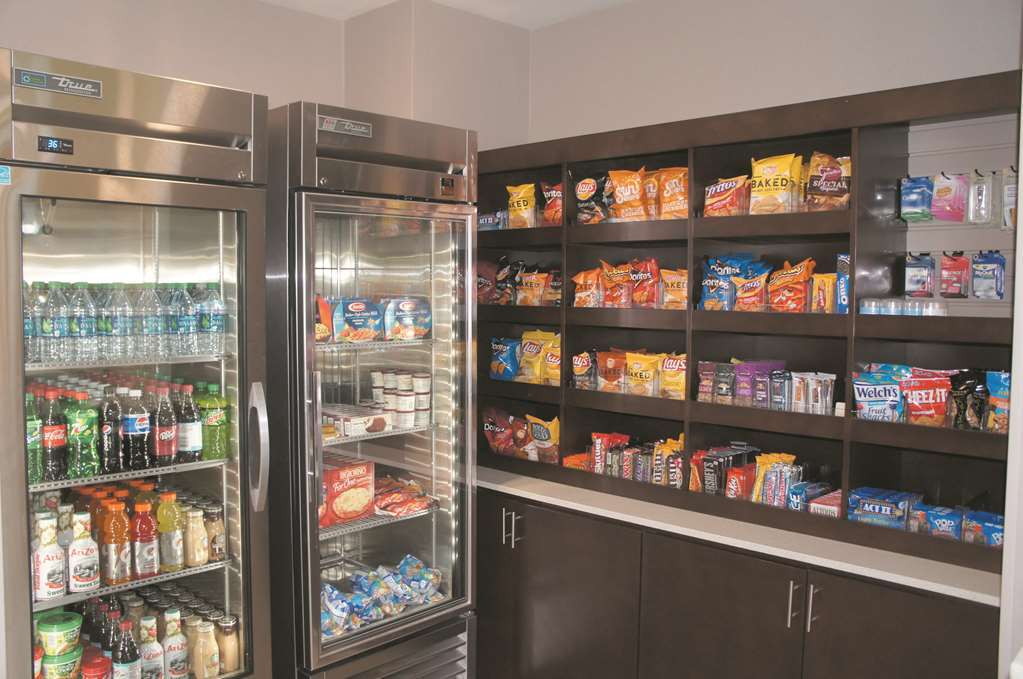 La Quinta Inn And Suites By Wyndham Elkhart Amenities foto